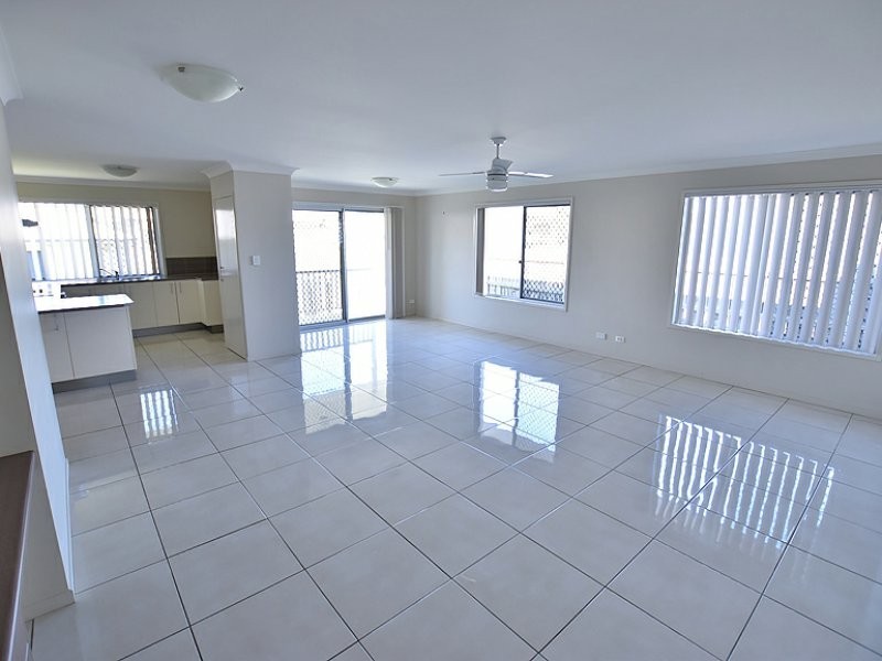 9 Fairlie Court, Kallangur QLD 4503