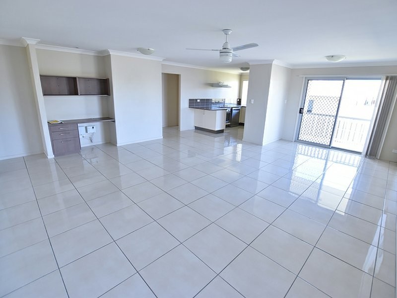 9 Fairlie Court, Kallangur QLD 4503