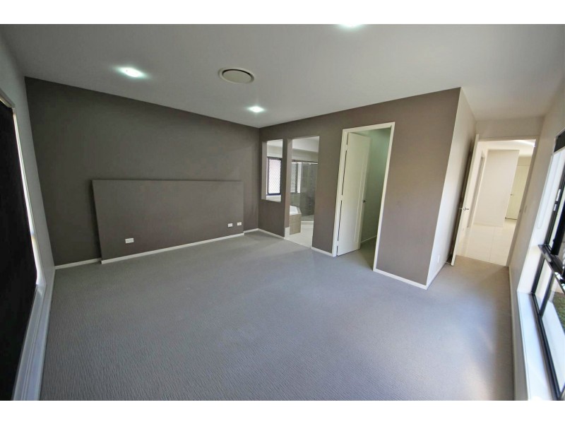 15 Pontiac Drive, Warner QLD 4500