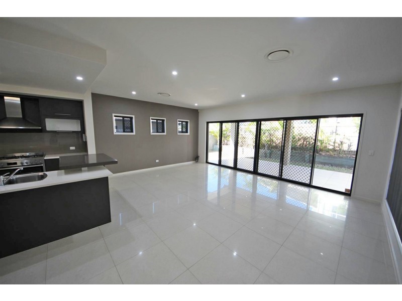 15 Pontiac Drive, Warner QLD 4500