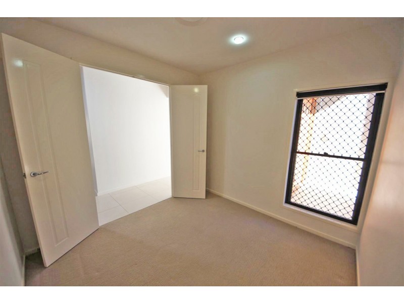 15 Pontiac Drive, Warner QLD 4500