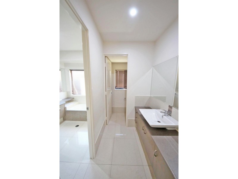 15 Pontiac Drive, Warner QLD 4500