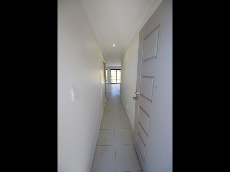 Unit 1/2 Coach Road West, Morayfield QLD 4506