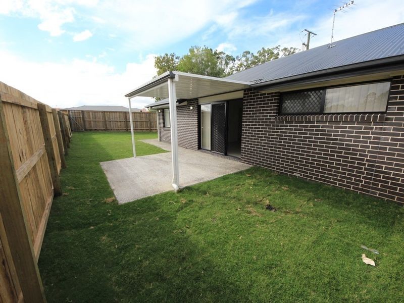 Unit 1/2 Coach Road West, Morayfield QLD 4506