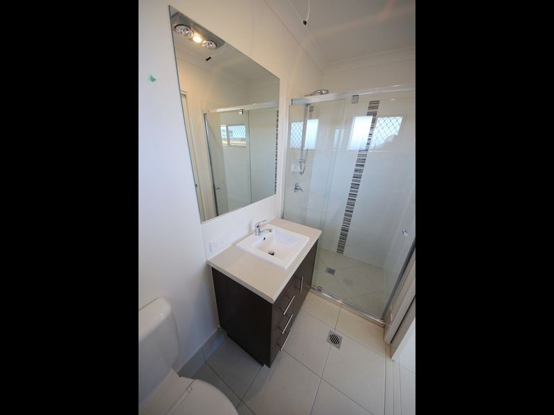 Unit 1/2 Coach Road West, Morayfield QLD 4506