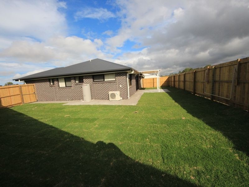Unit 1/2 Coach Road West, Morayfield QLD 4506