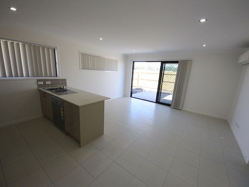 Unit 2/2 Coach Road West, Morayfield QLD 4506