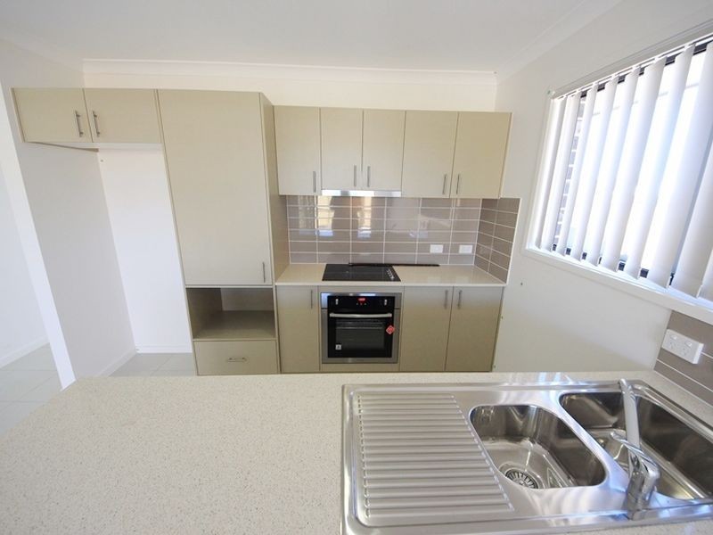Unit 2/2 Coach Road West, Morayfield QLD 4506