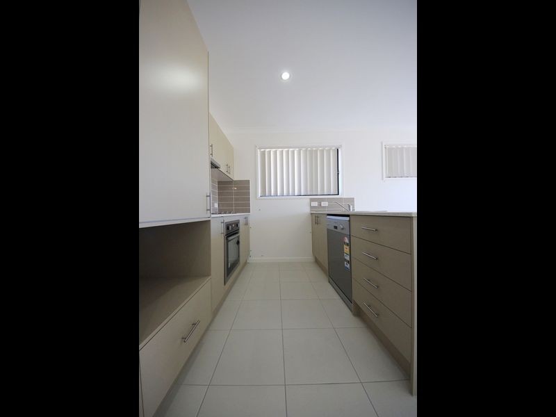 Unit 2/2 Coach Road West, Morayfield QLD 4506