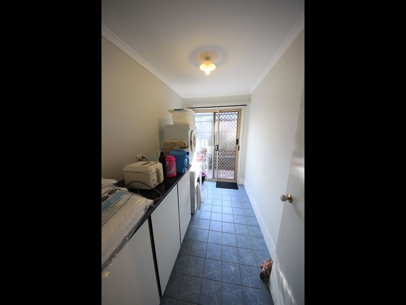 8 Mirrigan Court, Petrie QLD 4502