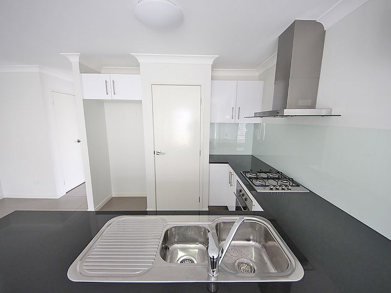 Unit 1/52 Surround Street, Dakabin QLD 4503