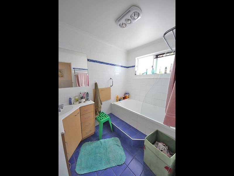 23 Chambery Road, Petrie QLD 4502