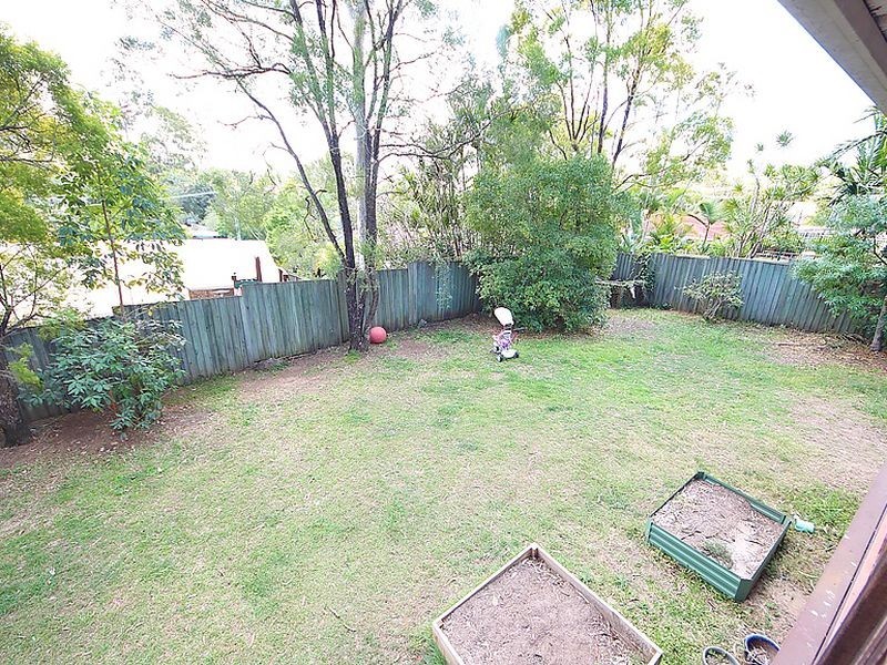 23 Chambery Road, Petrie QLD 4502