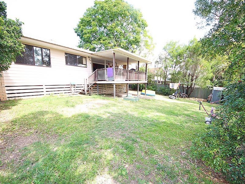 23 Chambery Road, Petrie QLD 4502