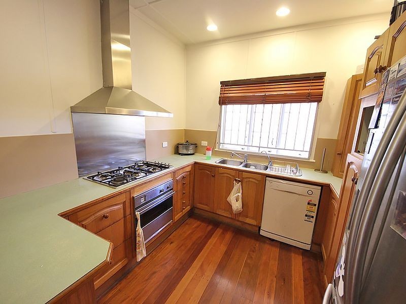 54 Sheehan Street, Kallangur QLD 4503