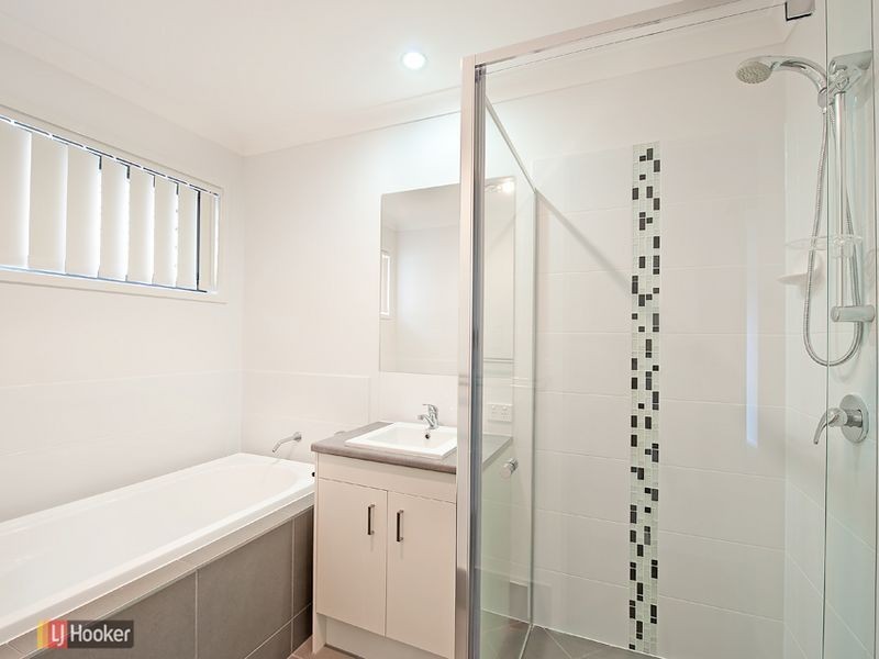 1/2 Sullivan Street, Dakabin QLD 4503