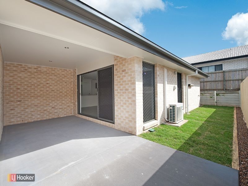 1/2 Sullivan Street, Dakabin QLD 4503