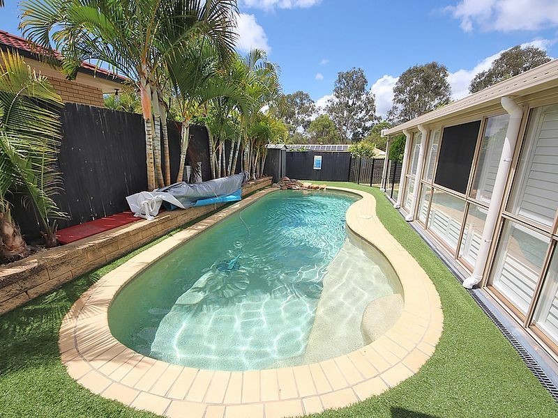 17 Freedom Drive, Kallangur QLD 4503