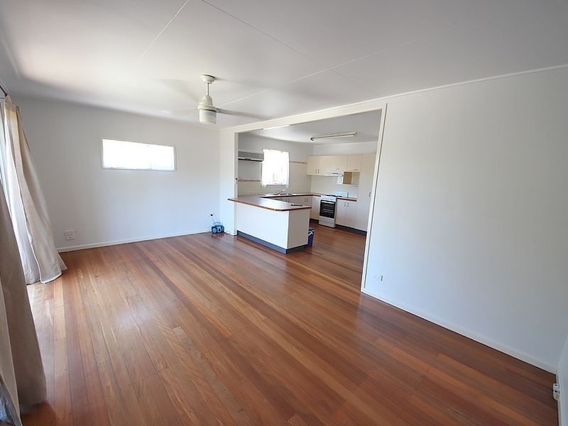 19 Andrew Street, Kallangur QLD 4503