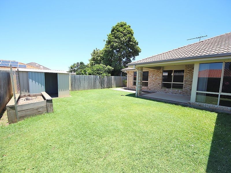 15 Seabiscuit Crescent, Kallangur QLD 4503
