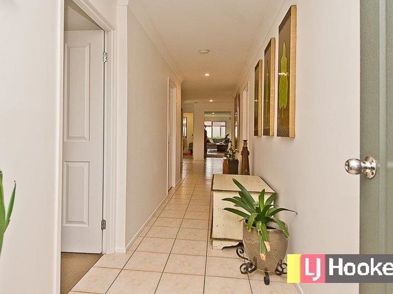 16 Diamond Avenue, Kallangur QLD 4503