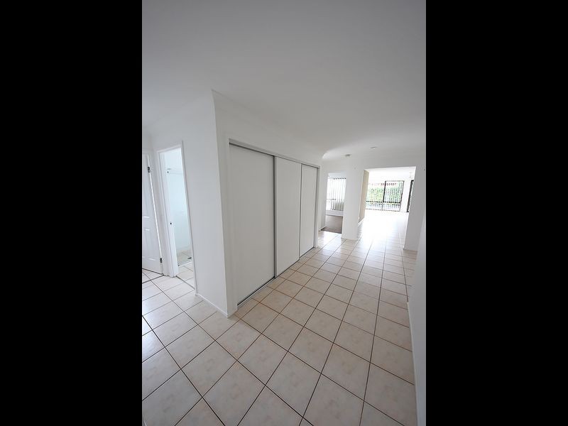 16 Diamond Avenue, Kallangur QLD 4503