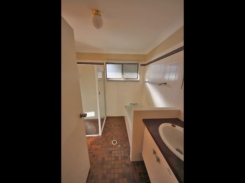 2 Wilder Avenue, Kallangur QLD 4503