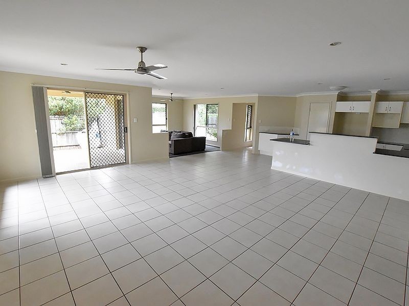 5 Baybreeze Crescent, Murrumba Downs QLD 4503