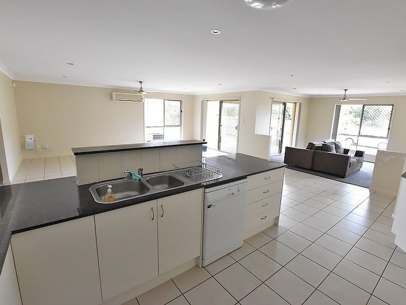 5 Baybreeze Crescent, Murrumba Downs QLD 4503