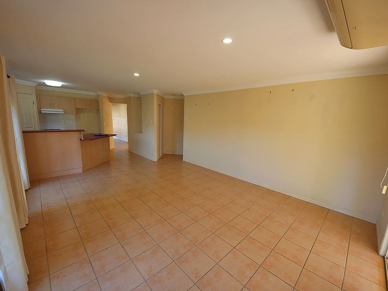 6 Faraday Court, Kallangur QLD 4503