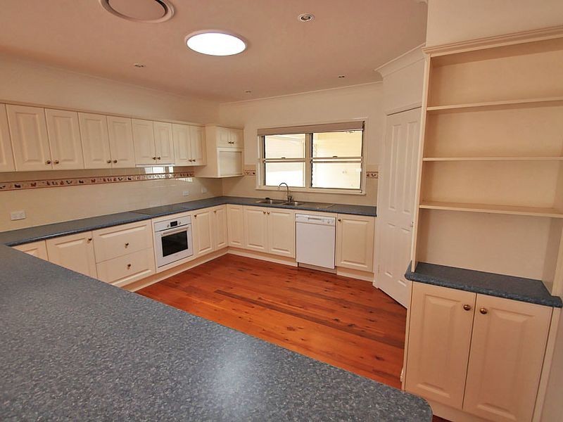 17 Abernant Court, Dakabin QLD 4503