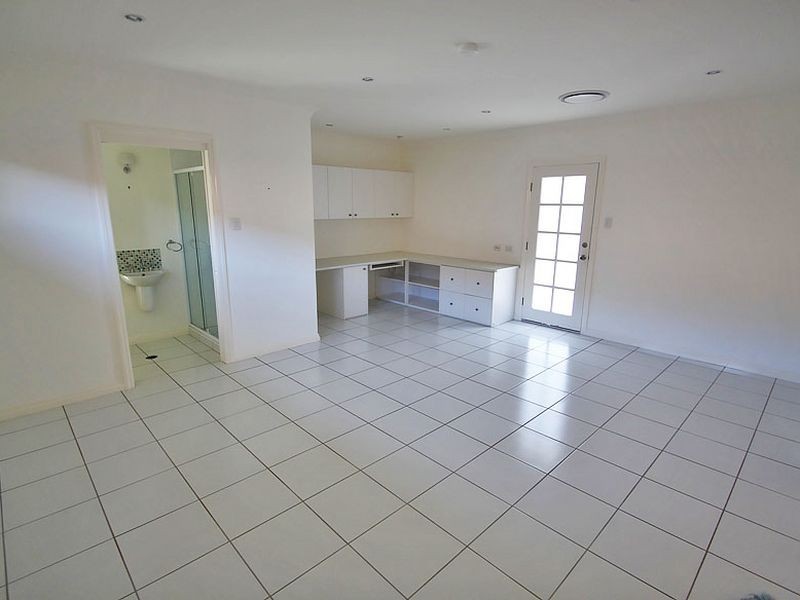 17 Abernant Court, Dakabin QLD 4503