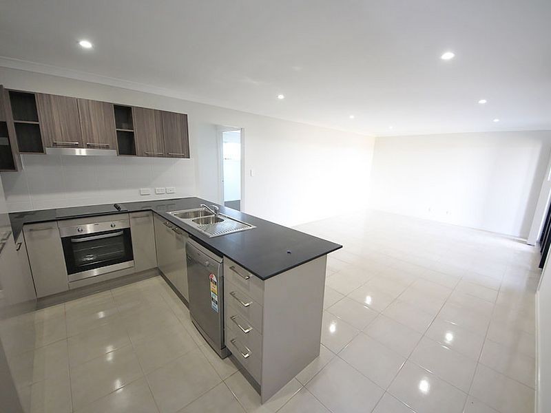 21 Shepherdson Street, Dakabin QLD 4503