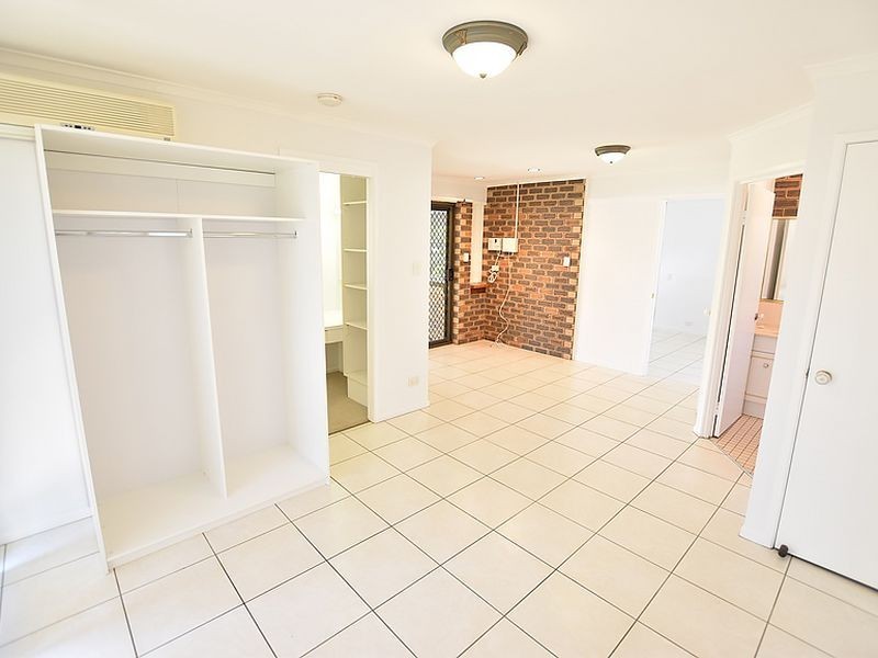 39 Woonara Drive, Petrie QLD 4502