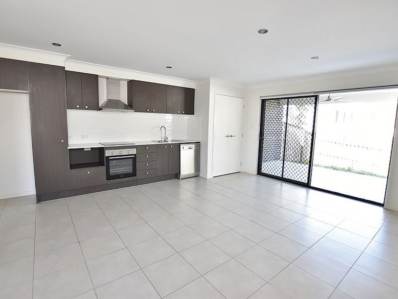 44B Bowerbird Crescent, Dakabin QLD 4503