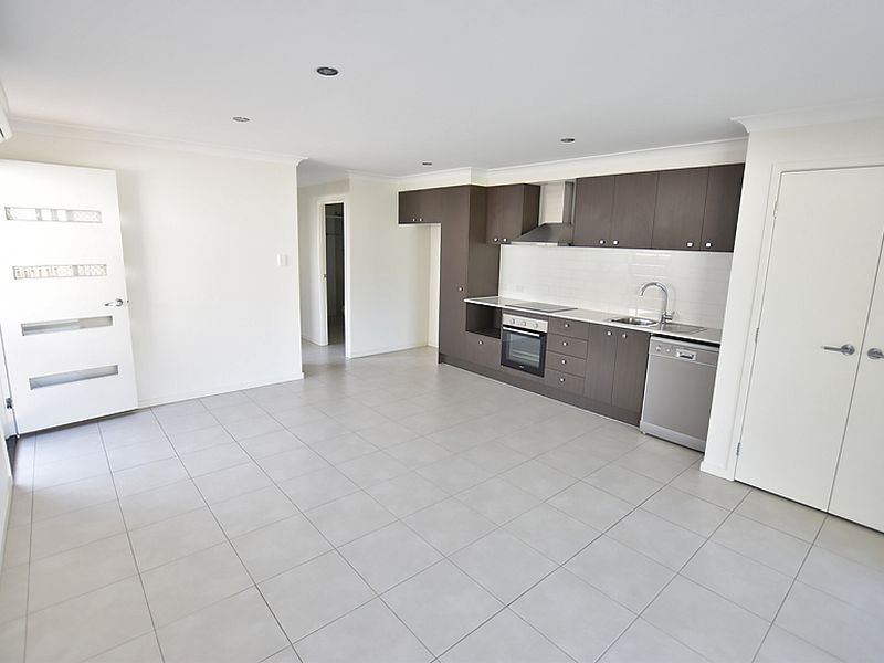 44B Bowerbird Crescent, Dakabin QLD 4503