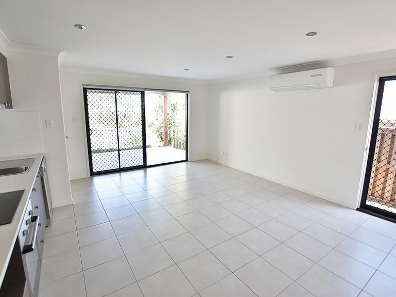 44B Bowerbird Crescent, Dakabin QLD 4503