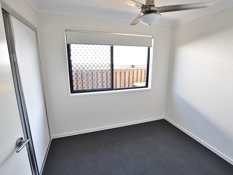 44B Bowerbird Crescent, Dakabin QLD 4503