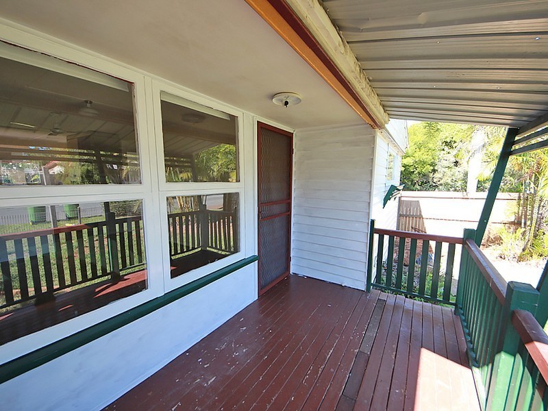 12 Andrew Street, Kallangur QLD 4503