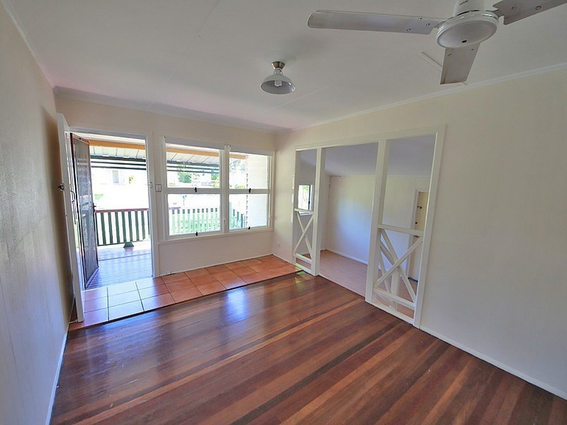 12 Andrew Street, Kallangur QLD 4503