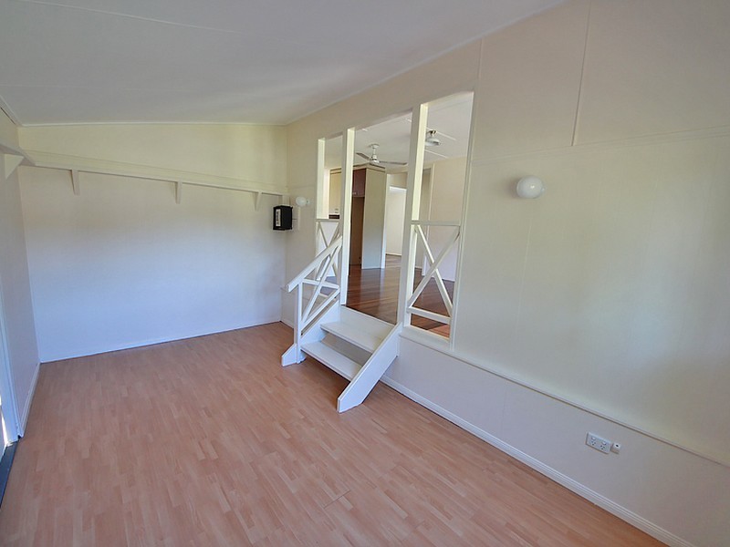 12 Andrew Street, Kallangur QLD 4503