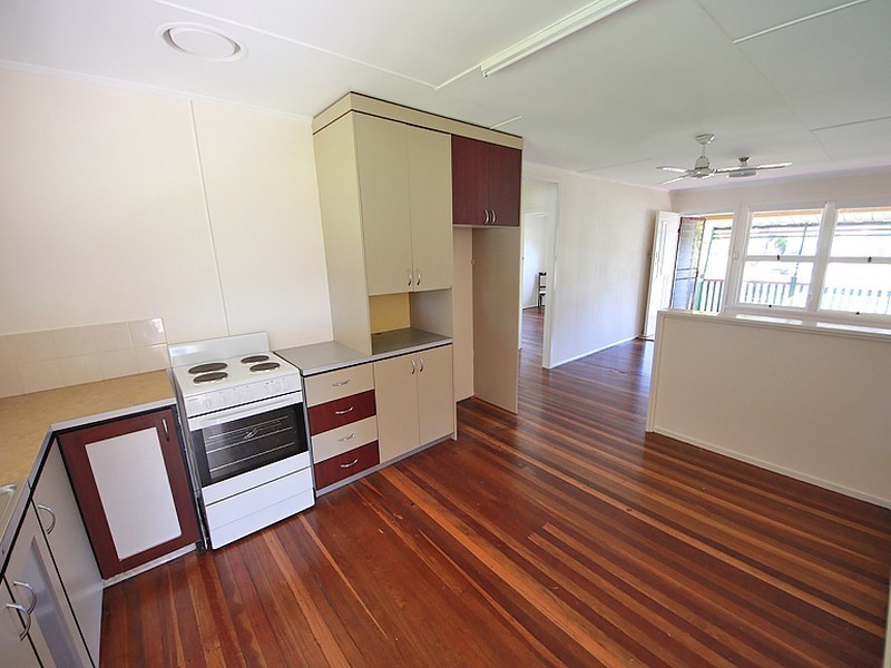 12 Andrew Street, Kallangur QLD 4503
