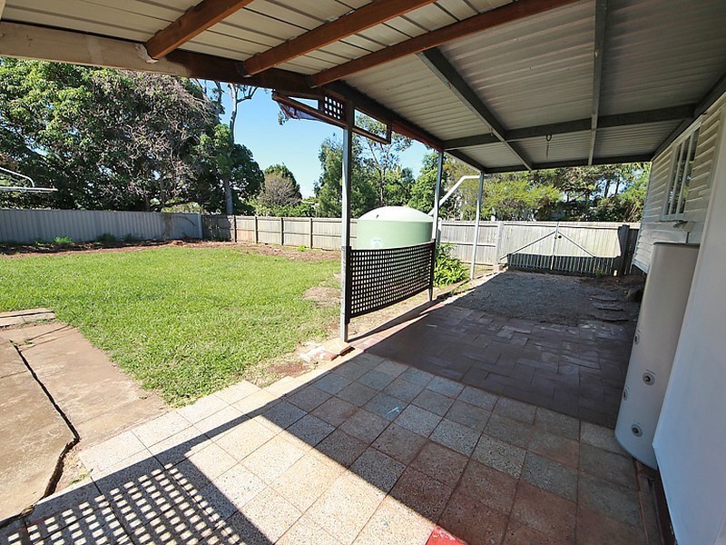 12 Andrew Street, Kallangur QLD 4503
