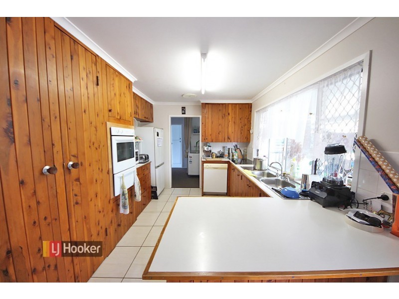 25 Arrakune Crescent, Kallangur QLD 4503