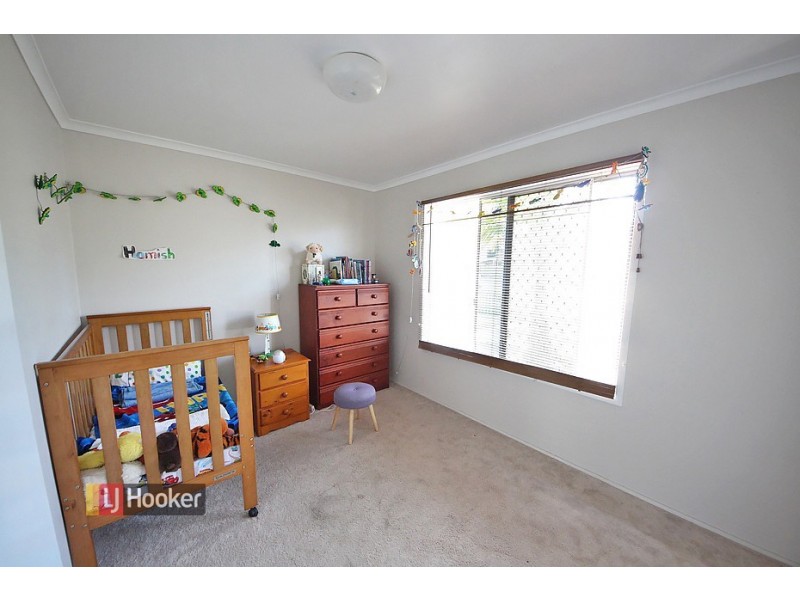 25 Arrakune Crescent, Kallangur QLD 4503