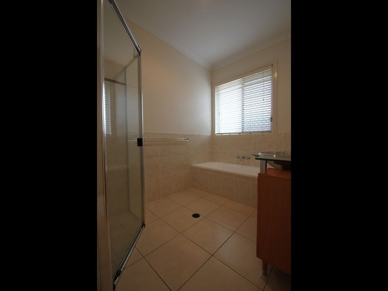 North Lakes QLD 4509
