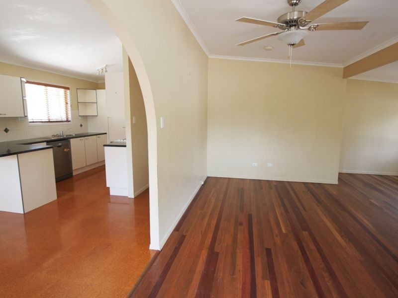 7 Leslie Street, Kallangur QLD 4503