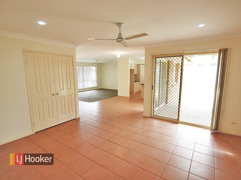 112 Sheaves Road, Kallangur QLD 4503