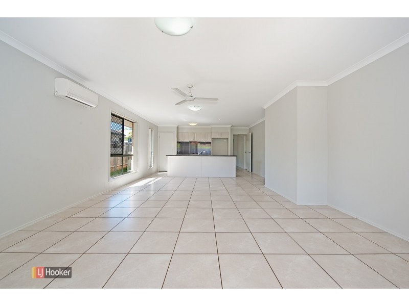 4 Elderflower Circuit, Griffin QLD 4503