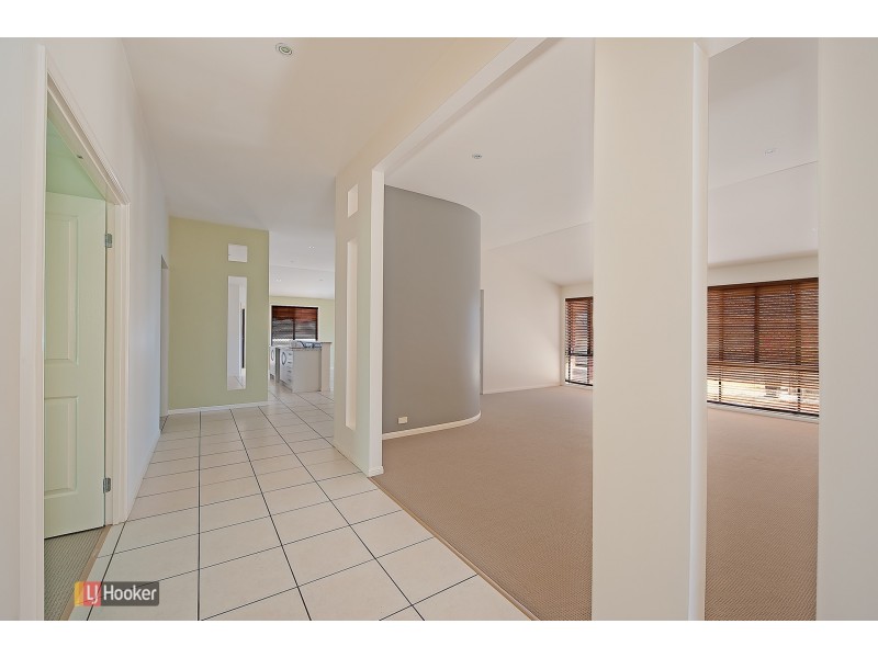 49 Kurrajong Drive, Warner QLD 4500